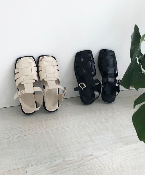 210nouve（トゥージュヌーブ）の「スクエアトゥグルカサンダル（サンダル・レディース・ブラック/ベージュ・36/37/38/39/35/40）」の14枚目の写真