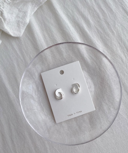 at12:03（アットイチニーゼロサン）の「SILVER925ワイドリングピアス（ピアス（両耳用）・レディース・シルバー・FREE）」の8枚目の写真