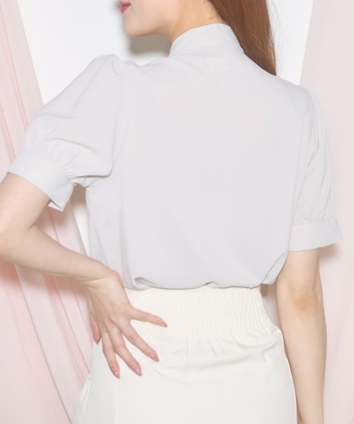 tocco closet（トッコ　クローゼット）の「【ZOZO限定再販】ボウタイりぼん半袖ブラウス（シャツ/ブラウス・レディース・ベージュ/オフホワイト/ピンク/ブルー/ネイビー/グレイッシュブルー/ライトイエロー/ミント/ブラック・M）」の22枚目の写真