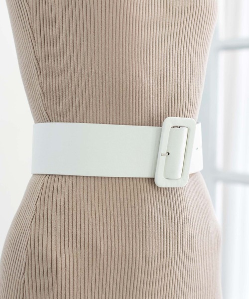 Julia Boutique（ジュリアブティック）の「マット調太ベルト/21163（ベルト・レディース・ホワイト/ライトベージュ/ブラック/キャメル・ONE）」の2枚目の写真