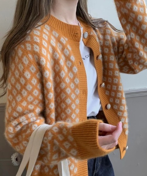 ABITOKYO(アビトーキョー)の「幾何柄クルーネックカーディガン(カーディガン/ボレロ・レディース・グリーン/キャメル・FREE)」の5枚目の写真