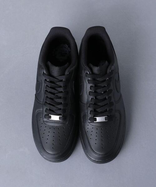 NIKE（ナイキ）の「＜NIKE（ナイキ）＞ AIR FORCE 1/エアフォース（スニーカー・メンズ・ホワイト/ブラック・26.5cm/27cm/27.5cm/28cm/28.5cm/29cm/30cm）」の4枚目の写真