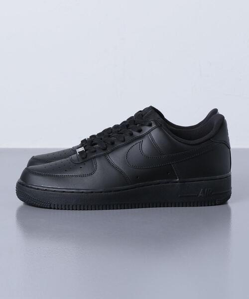 NIKE（ナイキ）の「＜NIKE（ナイキ）＞ AIR FORCE 1/エアフォース（スニーカー・メンズ・ホワイト/ブラック・26.5cm/27cm/27.5cm/28cm/28.5cm/29cm/30cm）」の5枚目の写真