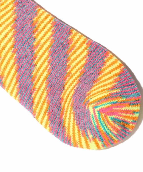 FRUIT OF THE LOOM(フルーツオブザルーム)の「【FRUIT OF THE LOOM】裏起毛カスリルーム/クォーター丈ソックス/レディース(ソックス/靴下・レディース・ピンク/オレンジ/グリーン・23cm~25cm)」の5枚目の写真