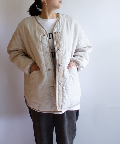 ALL ORDINARIES(オールオーディナリーズ)の「【collect by Hunch(コレクトバイハンチ)】マットポリエステルキルティング中綿コート(ノーカラーコート・レディース・チャコールグレー/カーキ/アイボリー・FREE)」の8枚目の写真