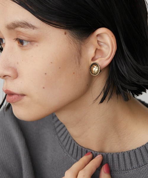 AMERICAN HOLIC（アメリカンホリック）の「【WEB限定】ヴィンテージ風イヤリング（イヤリング・レディース・C/H・FREE）」の2枚目の写真