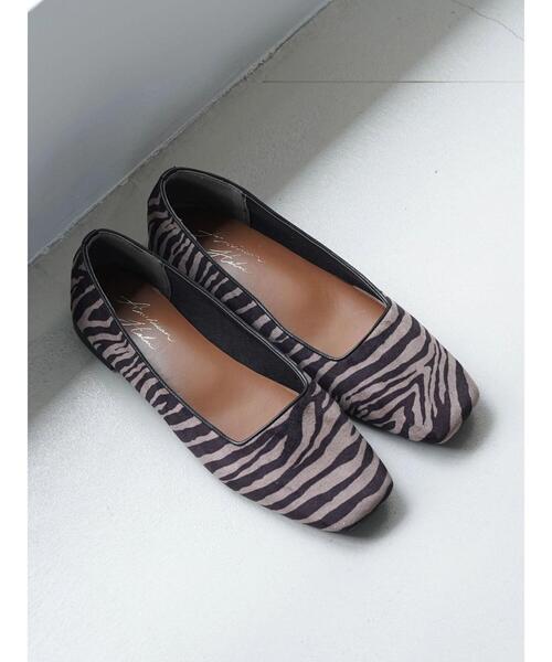 AMERICAN HOLIC(アメリカンホリック)の「ふっくらクッションゼブラ柄スクエアフラットシューズ(パンプス・レディース・その他1・S/M/L)」の3枚目の写真
