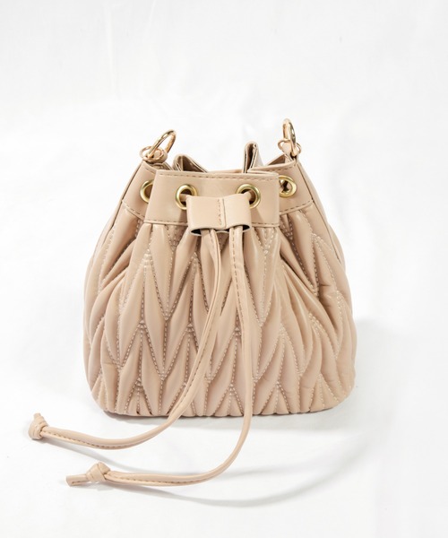 SAISON DE PAPILLON(セゾンドパピヨン)の「キルティングフェイクバケットバッグ(ハンドバッグ・レディース・ホワイト/ベージュ/ブラック/ピンク・フリー)」の12枚目の写真