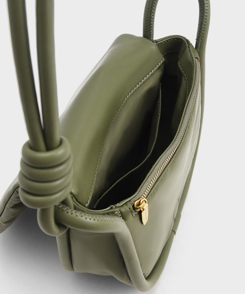 CHARLES & KEITH(チャールズ & キース)の「ルナ ノッティドハンドルショルダーバッグ / Luna Knotted Handle Shoulder Bag(ショルダーバッグ・レディース・ブラック/オリーブ/ブルー系その他4・M)」の17枚目の写真