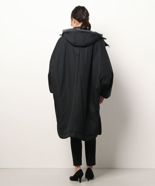 F/CE. （エフシーイー）の「(F/CE.)＜ROSE BUD別注＞ポンチョコート（ポンチョ・レディース・ブラック/ベージュ・SMALL）」の3枚目の写真