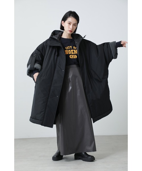 F/CE. （エフシーイー）の「(F/CE.)＜ROSE BUD別注＞ポンチョコート（ポンチョ・レディース・ブラック/ベージュ・SMALL）」の2枚目の写真