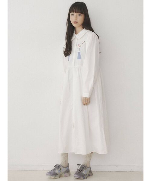 merry jenny（メリージェニー）の「check floral sneaker（スニーカー・レディース・ブルー/アイボリー・MEDIUM/LARGE）」の5枚目の写真