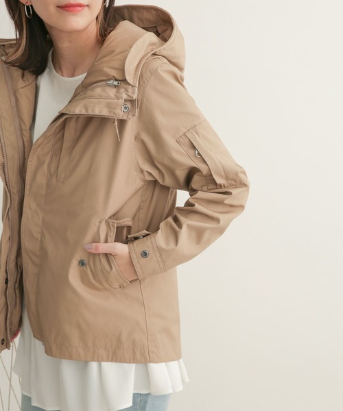 URBAN RESEARCH DOORS（アーバンリサーチドアーズ）の「ダウンライナーマウンテンパーカー（マウンテンパーカー・レディース・ベージュ/ネイビー/カーキ・1）」の4枚目の写真