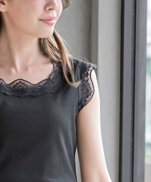 rps（アールピーエス）の「ふちどりレーススクエアーネックタンクトップ（タンクトップ・レディース・ブラック/オフホワイト/ピンク/グレイッシュベージュ/ブラウン/ミント/サックスブルー・M/L）」の22枚目の写真