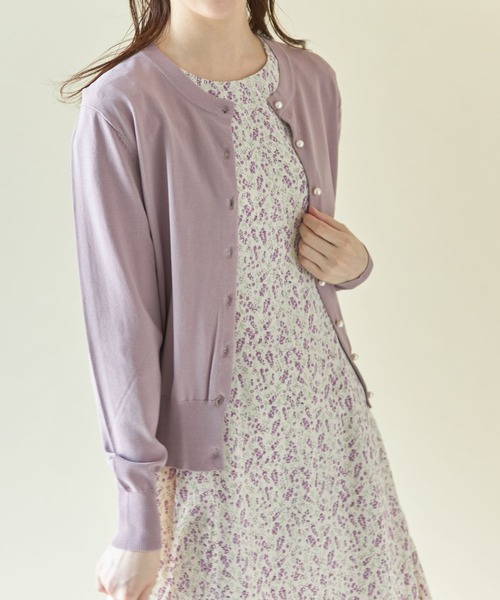 tocco closet(トッコ クローゼット)の「パール釦ラウンドネックシンプルカーディガン(カーディガン/ボレロ・レディース・ブラック/オフホワイト/ピンク系その他・M)」の18枚目の写真