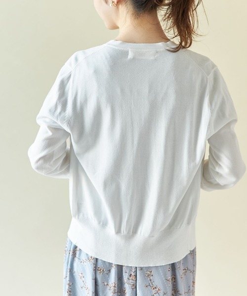 tocco closet(トッコ クローゼット)の「パール釦ラウンドネックシンプルカーディガン(カーディガン/ボレロ・レディース・ブラック/オフホワイト/ピンク系その他・M)」の20枚目の写真