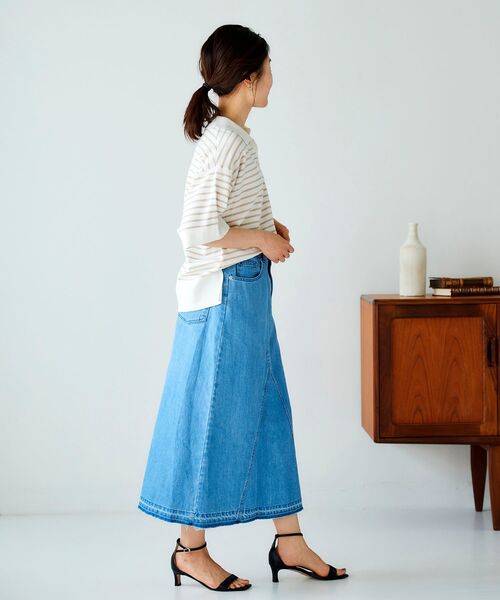 le.coeur blanc（ルクールブラン）の「デニムトラペーズスカート（デニムスカート・レディース・ブラック/ブルー・38/36）」の11枚目の写真