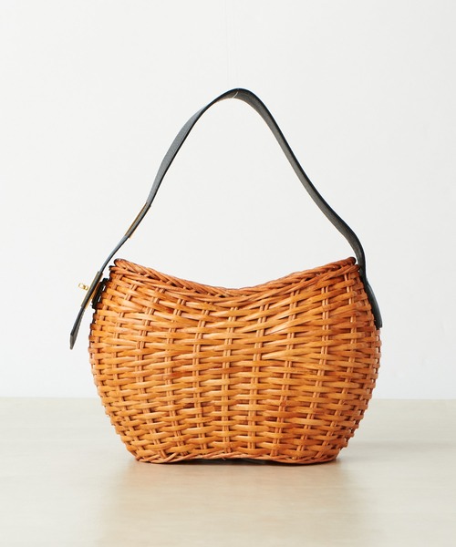 VIOLAd'ORO(ヴィオラドーロ)の「VIOLAd'ORO/ヴィオラドーロ ポイントハンドルラタンバッグ(かごバッグ・レディース・キャメル・FREE)」の12枚目の写真