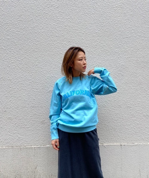 MIXTA(ミクスタ)の「MIXTA/ミクスタ "CALIFORNIA" CREW NECK SWEAT RAGRAN(スウェット・レディース・ライトブルー/ダークブラウン・X-SMALL)」の11枚目の写真