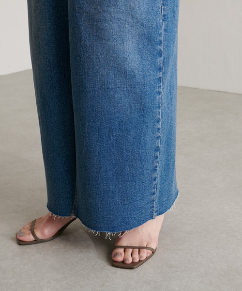 COLLAGE GALLARDAGALANTE(コラージュガリャルダガランテ)の「スランティングスカート/Q.anos/キュアノス(デニムスカート・レディース・ブルー・1/0)」の10枚目の写真