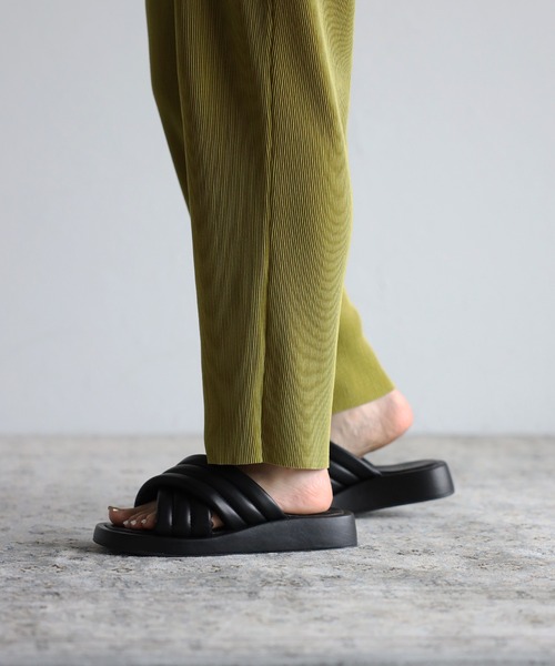 Bonjour Sagan(ボンジュールサガン)の「クロスストラップクッションサンダル(サンダル・レディース・ブラック・S/M/L)」の16枚目の写真