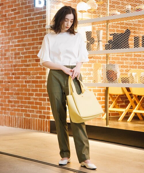 OPAQUE.CLIP（オペークドットクリップ）の「◆ペタルスリーブカットソー【シルキースーピマ/WEB限定サイズ】（Tシャツ/カットソー・レディース・ライトグレー/ブラック/ホワイト系/ブルー・40/38/36/42）」の5枚目の写真