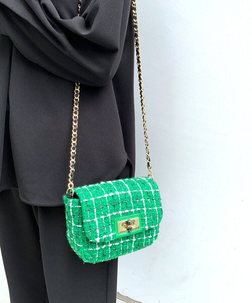 OPAQUE.CLIP（オペークドットクリップ）の「◆キルティングチェーンミニバッグ（ショルダーバッグ・レディース・ブラック/ブラック系/ダークグリーン系・00）」の6枚目の写真