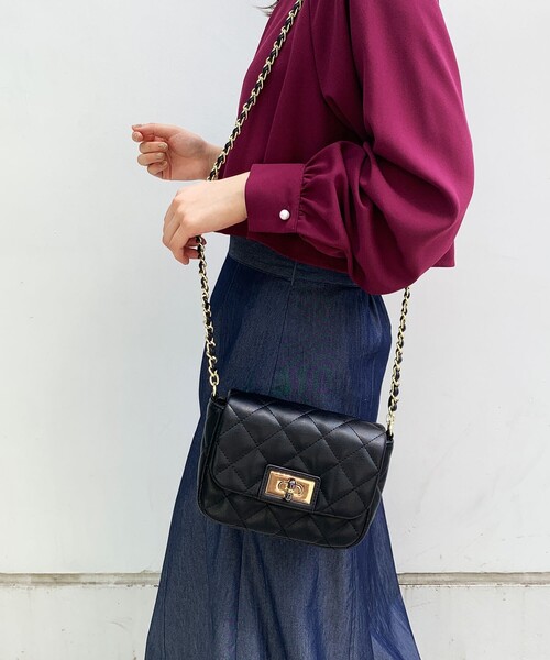 OPAQUE.CLIP（オペークドットクリップ）の「◆キルティングチェーンミニバッグ（ショルダーバッグ・レディース・ブラック/ブラック系/ダークグリーン系・00）」の15枚目の写真