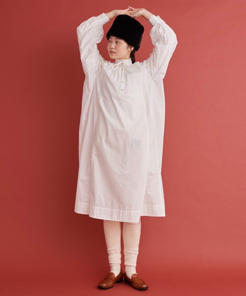 Malle(マル)の「Malle レース ふんわりドレス(Tシャツ/カットソー・レディース・オフホワイト/ブラック・FREE)」の3枚目の写真
