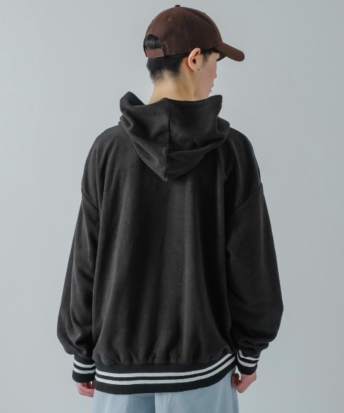 improves（インプローブス）の「ラインリブ フリース プルオーバーパーカー（パーカー・メンズ・グレイッシュベージュ/ベージュ/ダークグリーン/ネイビー/チャコール/ブラック・MEDIUM/LARGE/X-LARGE）」の7枚目の写真