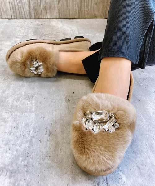 Noubel Voug Relax（ヌーベルヴォーグリラックス）の「キラキラビジューモフモフファースリッポン（スリッポン・レディース・ブラック/ネイビー/ダークベージュ/グレー・22.5cm/24.5cm/23cm/24cm/23.5cm）」の4枚目の写真