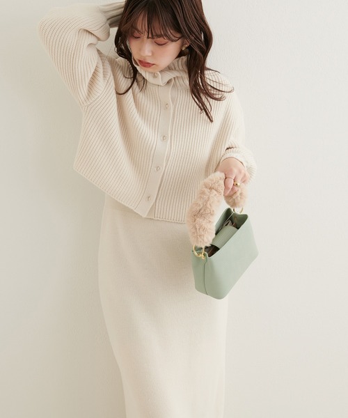 natural couture(ナチュラルクチュール)の「osonoマルチWAYカーデセットニットワンピース(ワンピース・レディース・ブルー/ブラック/アイボリー/グレイッシュベージュ・MEDIUM/LARGE)」の11枚目の写真
