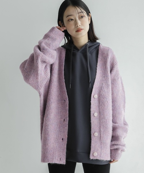 LAKOLE（ラコレ）の「5GシャギーVネックカーディガン / 182746（カーディガン/ボレロ・レディース・パープル/ベージュ/グリーン・SMALL/MEDIUM）」の3枚目の写真