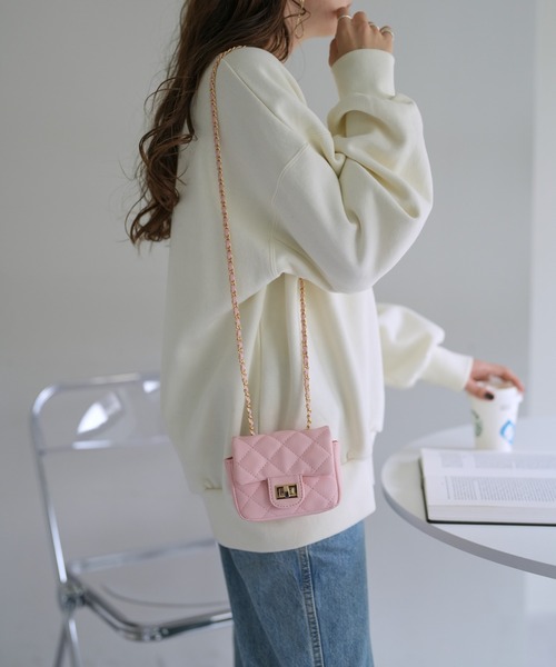 DISCOAT（ディスコート）の「【WEB限定】キルティングミニミニショルダーバッグ（ショルダーバッグ・レディース・ブラック/サックスブルー/ピンク/シルバー/アイボリー/オレンジ・FREE）」の9枚目の写真