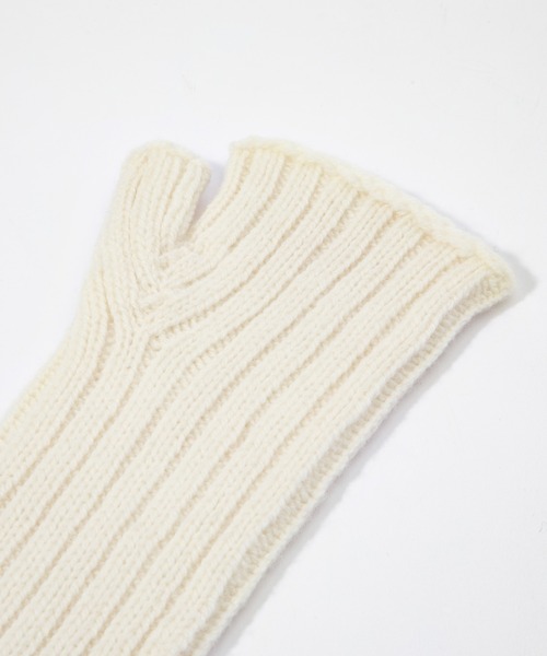 TWEED MILL（ツイードミル）の「TWEEDMILL FINGERLESS GLOVES ツイードミル ハンドウォーマー（手袋・レディース・ブラック/ブラウン系1/ブラウン系2/グレー/ブラウン系3/ベージュ系1/オフホワイト/ブラウン/ベージュ・ONE SIZE）」の13枚目の写真