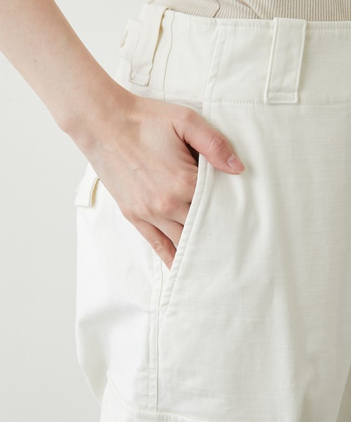 GALLARDAGALANTE（ガリャルダガランテ）の「バックサテンカーゴパンツ（カーゴパンツ・レディース・ホワイト/カーキ・0/1）」の19枚目の写真