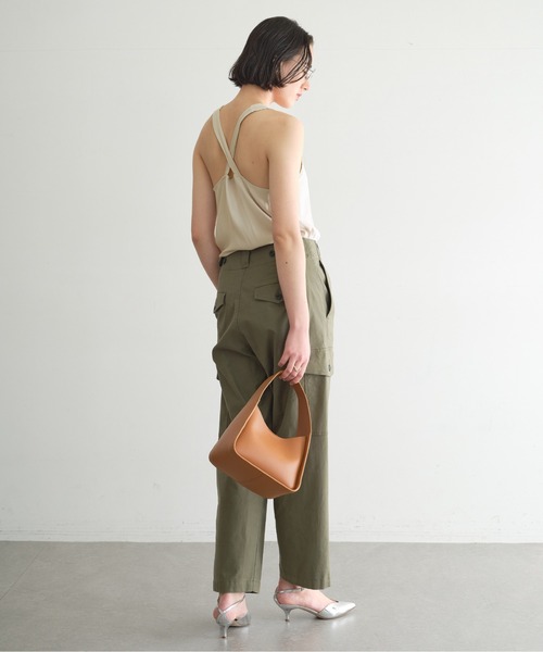 GALLARDAGALANTE（ガリャルダガランテ）の「バックサテンカーゴパンツ（カーゴパンツ・レディース・ホワイト/カーキ・0/1）」の5枚目の写真