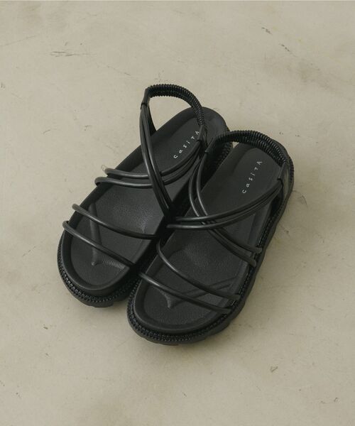 RETRO GIRL（レトロガール）の「ストラップサンダル（サンダル・レディース・ブラック/ベージュ/ナチュラル・MEDIUM/LARGE）」の2枚目の写真