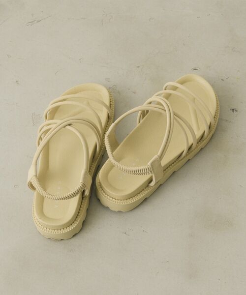 RETRO GIRL（レトロガール）の「ストラップサンダル（サンダル・レディース・ブラック/ベージュ/ナチュラル・MEDIUM/LARGE）」の10枚目の写真