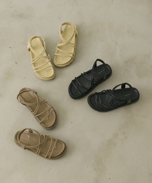 RETRO GIRL（レトロガール）の「ストラップサンダル（サンダル・レディース・ブラック/ベージュ/ナチュラル・MEDIUM/LARGE）」の16枚目の写真