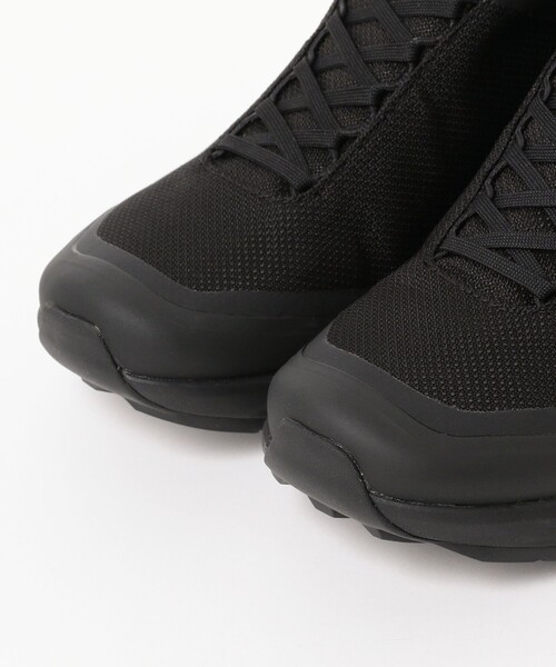ARC'TERYX（アークテリクス）の「ARC’TERYX / Aerios 2 FL MID GTX（スニーカー・メンズ・ブラック・26.5cm/28.5cm/27.5cm/28.0cm/27.0cm/26.0cm/29.0cm）」の2枚目の写真