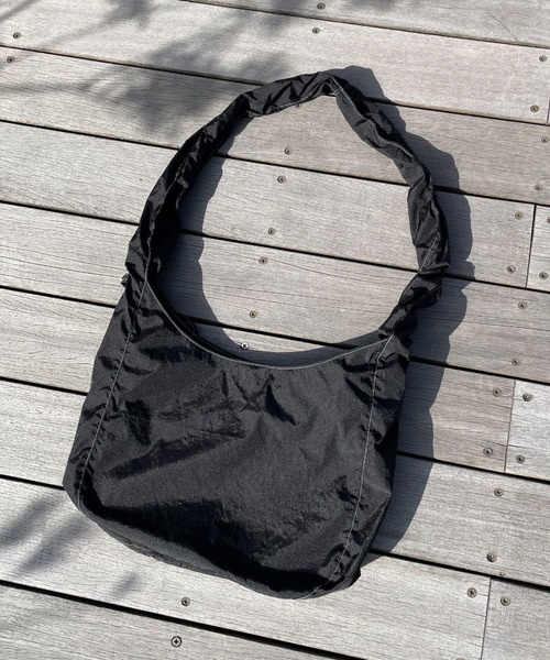 CIAOPANIC（チャオパニック）の「ギャザーハンドルショルダーバッグ（ショルダーバッグ・レディース・ブラック/オフホワイト/グリーン・FREE）」の20枚目の写真