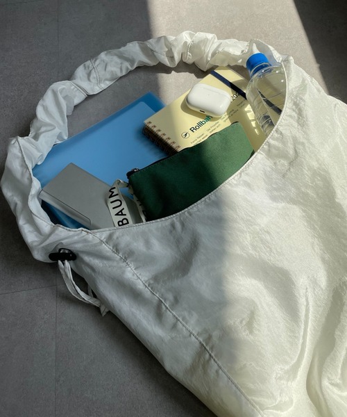 CIAOPANIC（チャオパニック）の「ギャザーハンドルショルダーバッグ（ショルダーバッグ・レディース・ブラック/オフホワイト/グリーン・FREE）」の8枚目の写真