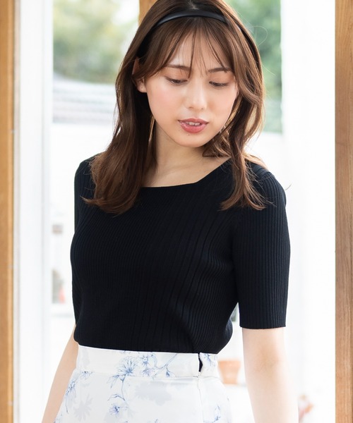 MISCH MASCH（ミッシュマッシュ）の「麻タッチスクエアネック半袖ニット（ニット/セーター・レディース・ブラック/グリーン/ホワイト/ベージュ/ピンク/ワイン/モカ/ブルー系・MEDIUM）」の3枚目の写真