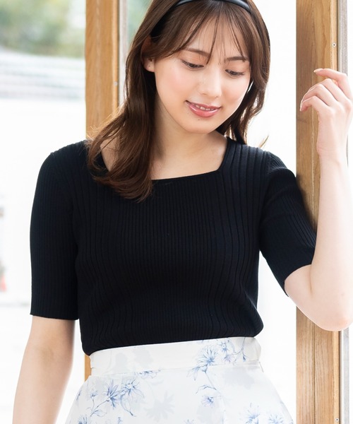 MISCH MASCH（ミッシュマッシュ）の「麻タッチスクエアネック半袖ニット（ニット/セーター・レディース・ブラック/グリーン/ホワイト/ベージュ/ピンク/ワイン/モカ/ブルー系・MEDIUM）」の22枚目の写真
