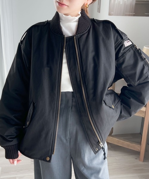 Java（ジャバ）の「《Javaジャバコラボ》カジュアル派のマストアイテム。オーバーサイズ ミリタリーMA-1アウター（MA-1・レディース・カーキ/アイボリー/ブラック/ベージュ・LARGE/MEDIUM/SMALL/X-LARGE）」の7枚目の写真