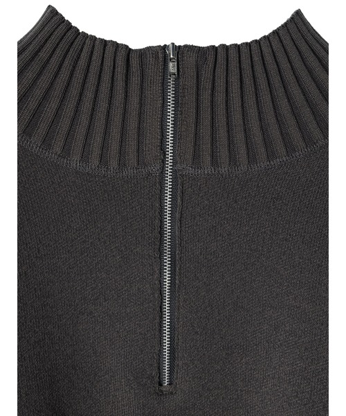 KBF(ケイビーエフ)の「KBF2wayクロップドスウェットライクプルオーバー(スウェット・レディース・オレンジ/チャコールグレー/グリーン・FREE)」の12枚目の写真