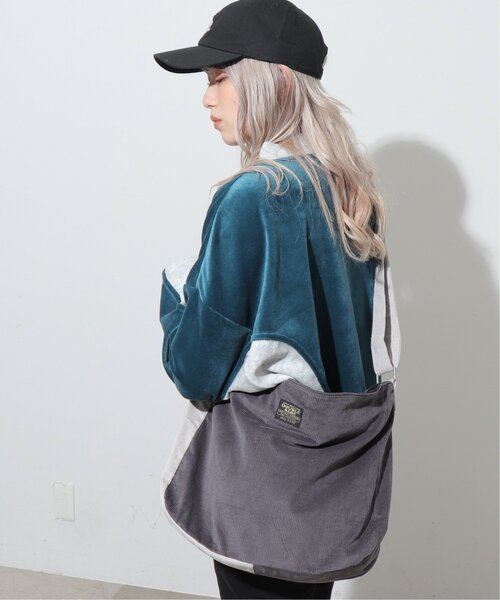DOUBLE NAME（ダブルネーム）の「コーデュロイBIGショルダーバッグ（ショルダーバッグ・レディース・ブラック/カーキ/ベージュ・FREE）」の5枚目の写真