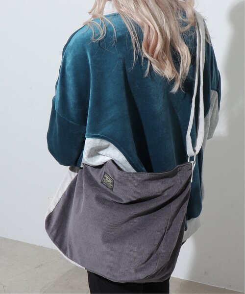 DOUBLE NAME（ダブルネーム）の「コーデュロイBIGショルダーバッグ（ショルダーバッグ・レディース・ブラック/カーキ/ベージュ・FREE）」の11枚目の写真