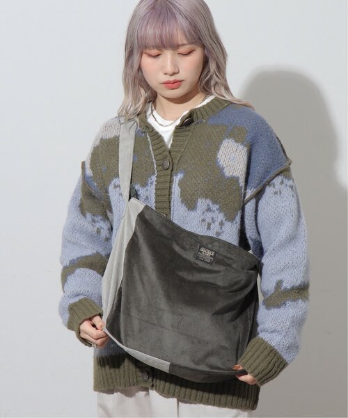 DOUBLE NAME（ダブルネーム）の「コーデュロイBIGショルダーバッグ（ショルダーバッグ・レディース・ブラック/カーキ/ベージュ・FREE）」の14枚目の写真